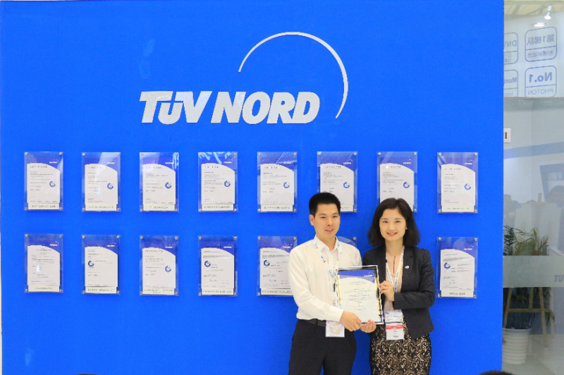 携手共进，共创未来 TV北德以新材料技术研发，助力光伏企业再创辉煌